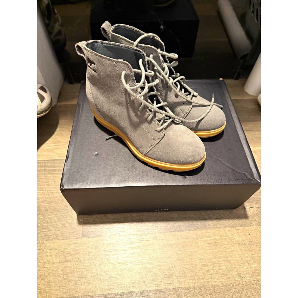 NIB Sorel Evie II Lace Wedge Bootie Quarry Grey Gum Suede Waterproof Women Sz 8